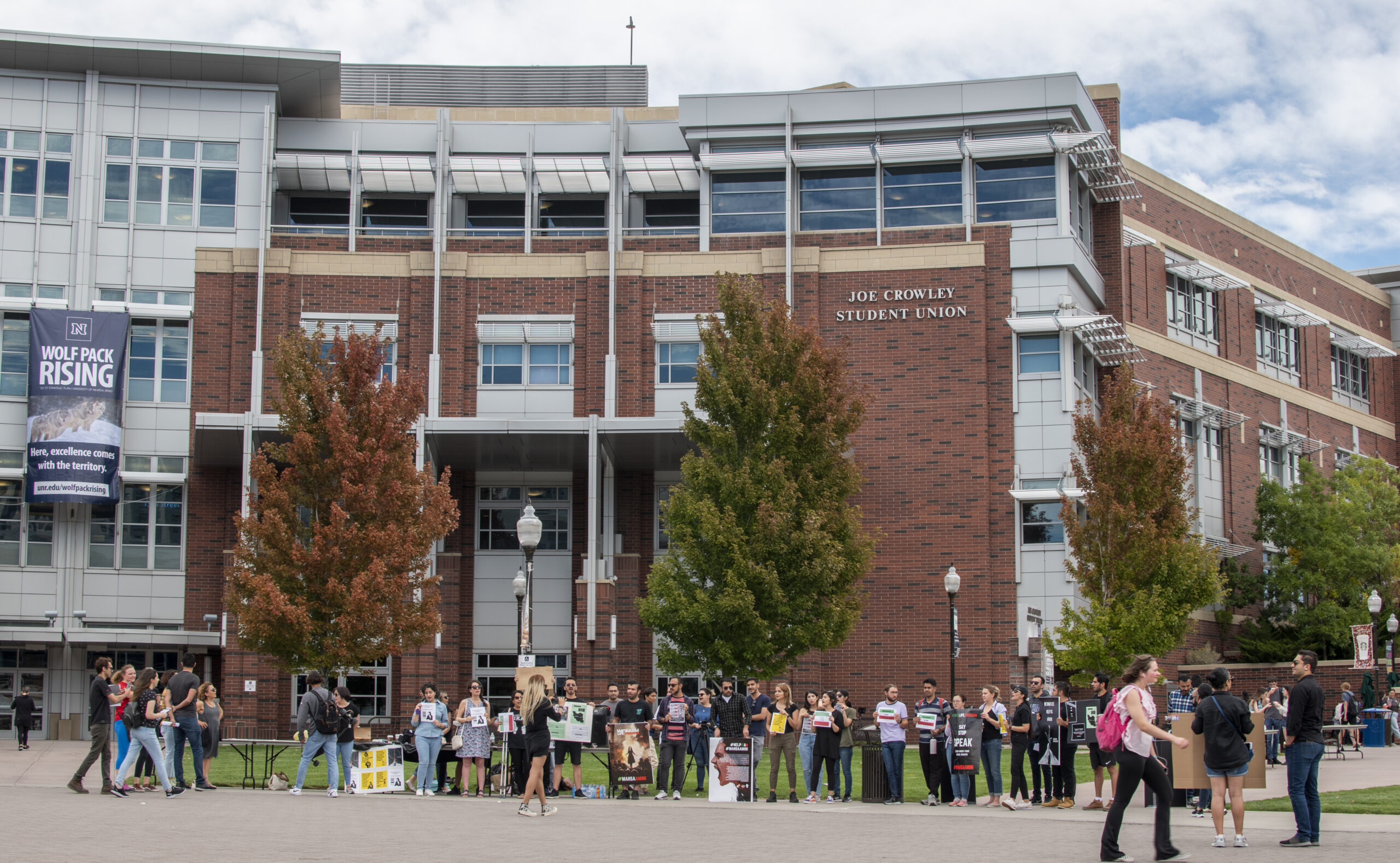 UNR students, faculty stand in solidarity against the killing of Mahsa Amini