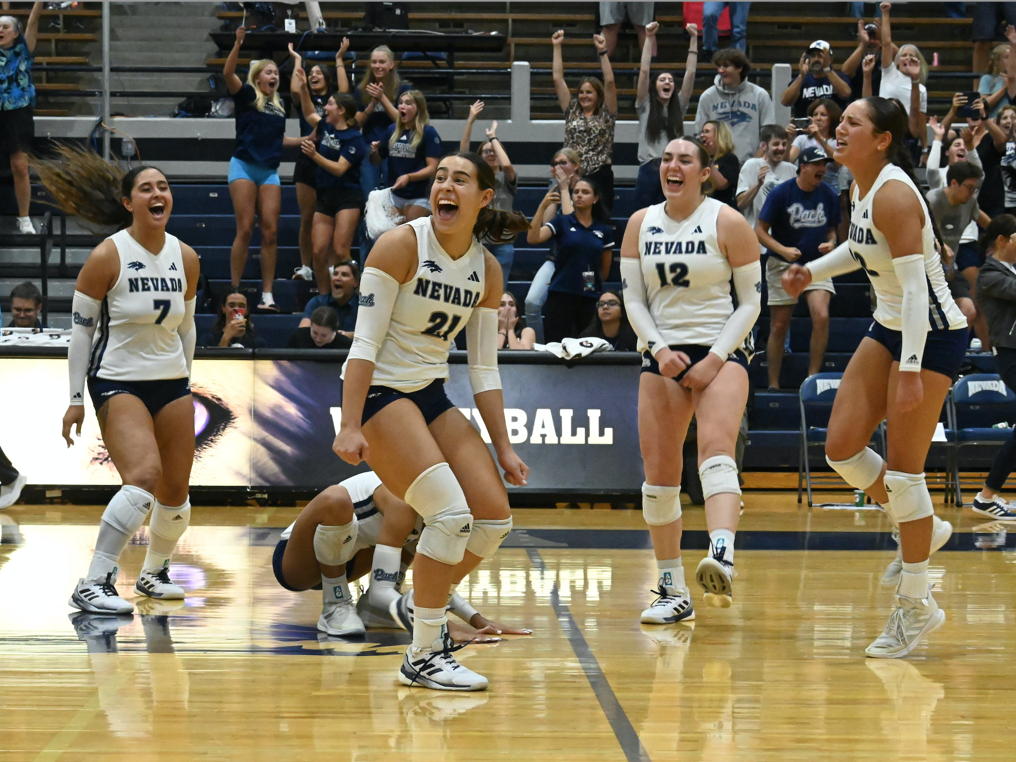 McLaughlin sets career high in kills as Nevada beats Wyoming 3-2