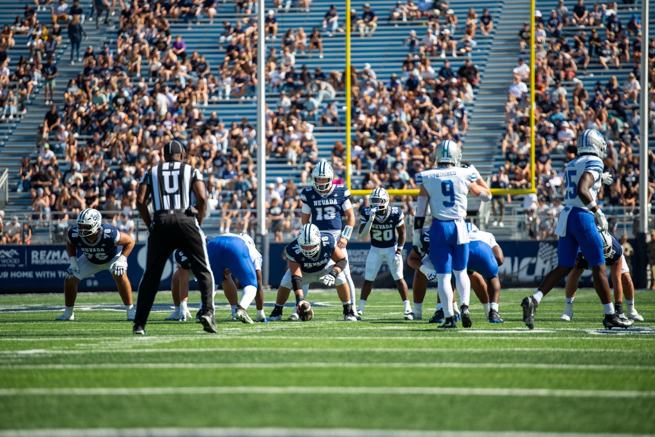 Late Slip Costs Nevada in 14-13 Heartbreaker vs. Middle Tennessee